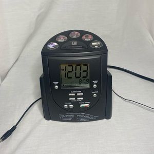 AUTO SET DIGITAL TUNING ALARM CLOCK/RADIO